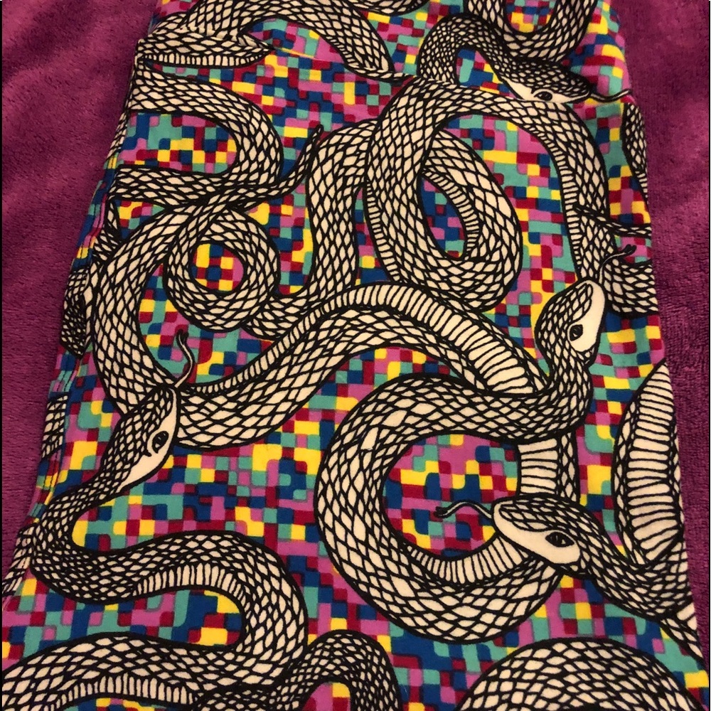 Lularoe TC pixel snake unicorn leggings